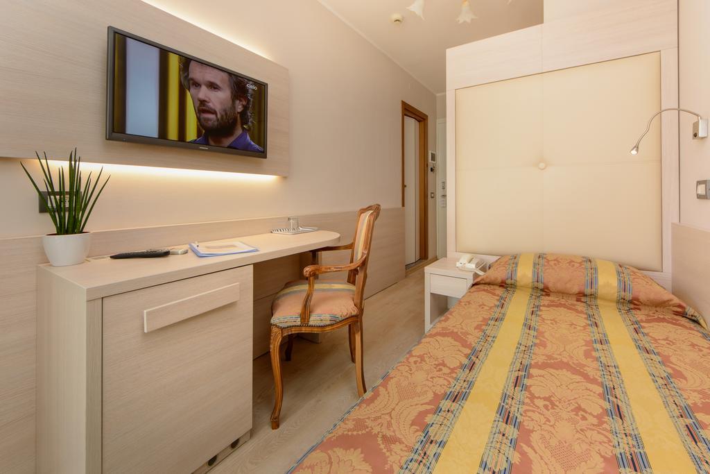 Hotel Croce Di Malta Lignano Sabbiadoro Exteriér fotografie