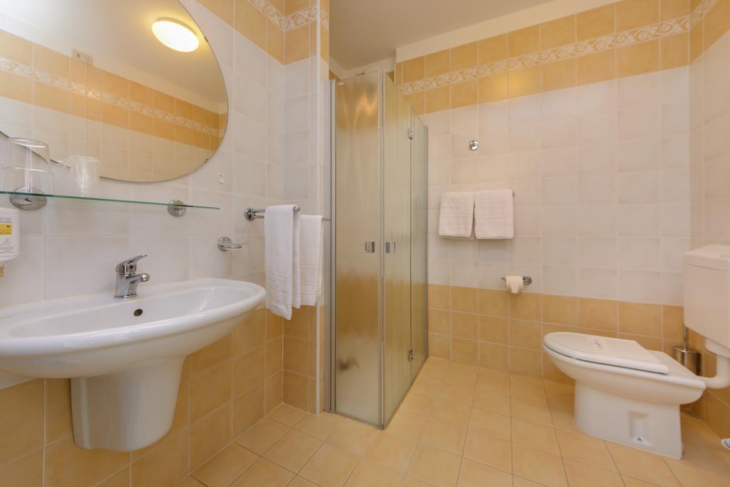 Hotel Croce Di Malta Lignano Sabbiadoro Exteriér fotografie