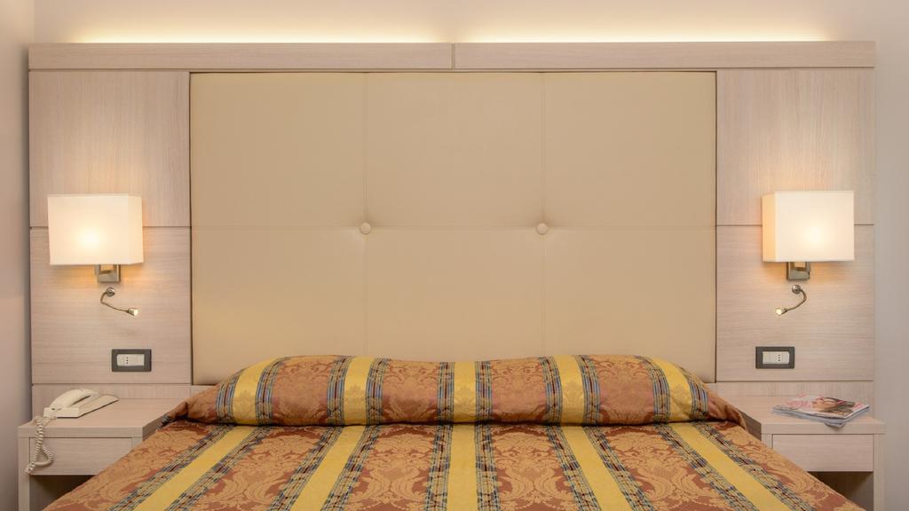 Hotel Croce Di Malta Lignano Sabbiadoro Exteriér fotografie