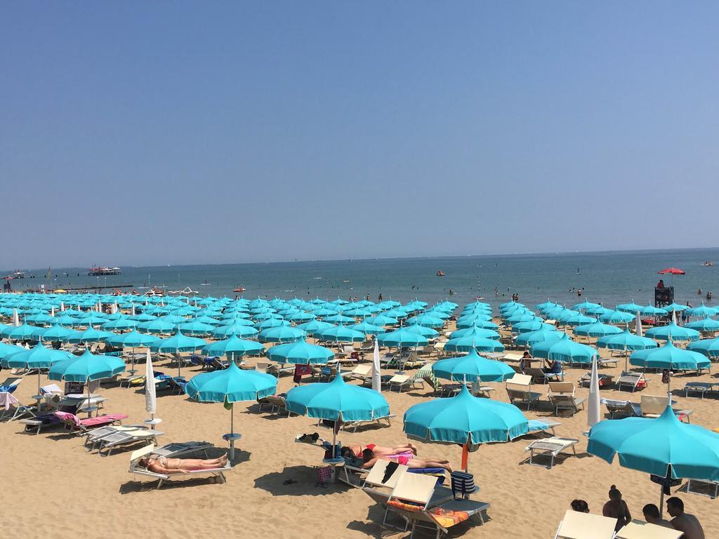Hotel Croce Di Malta Lignano Sabbiadoro Exteriér fotografie